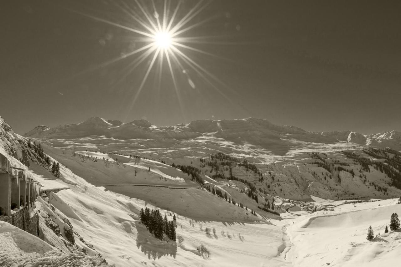 Alpine Lodge Kloesterle Am Arlberg Bagian luar foto