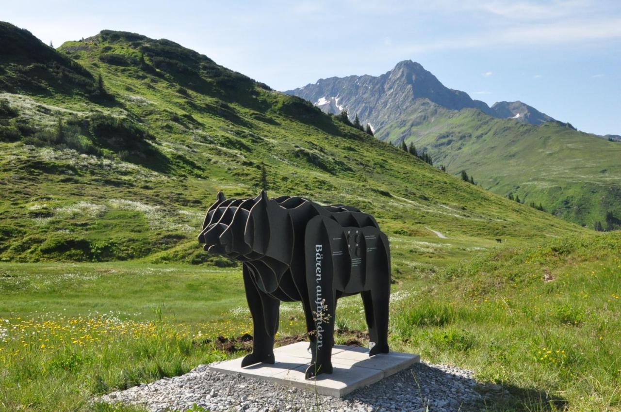 Alpine Lodge Kloesterle Am Arlberg Bagian luar foto